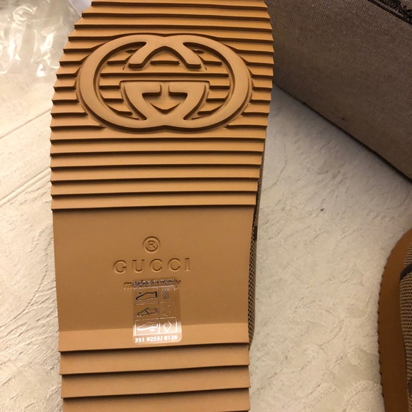 NIB 🔥Gucci HOTTEST PLATFORM STYLE WITH newest jumbo GG monogram size 37 - Picture 5 of 11